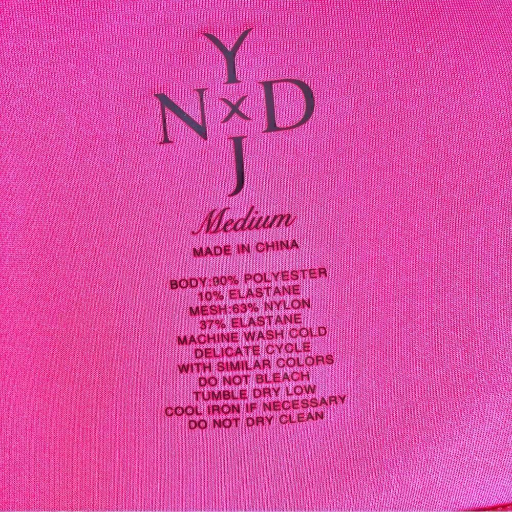 NYDJ City/Sport Athletic Tee Mesh Cutouts Hot Pink Size M - Picture 7 of 9